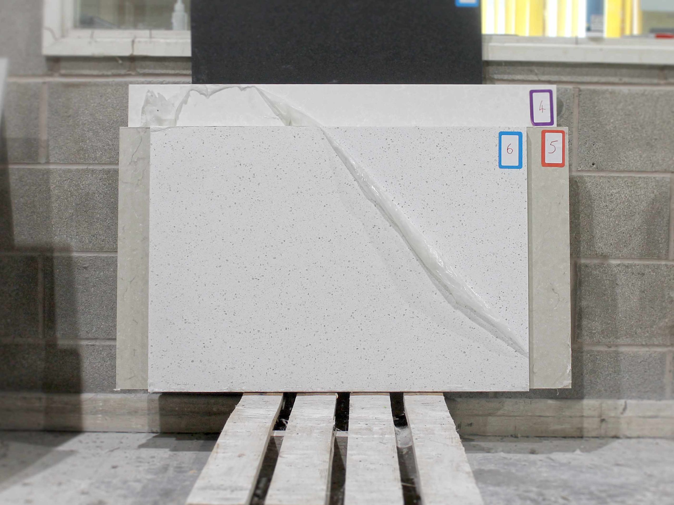 Snowflake Mirrorlux BQS Worktop Offcut | Ref: 229