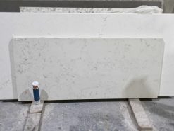 Carrara Quartz offcut 549