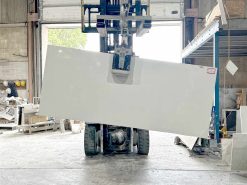 Pearl White Offcut 585 | 1845x775x20mm
