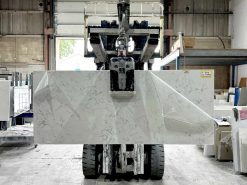 646 CRL Carrara Quartz Worktop Offcut - 1440x580x30mm